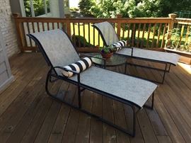 WOODARD TABLE AND 2 CHAISE LOUNGE'S