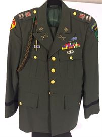 VIETNAM US ARMY CAPT INFANTRY 2 PC JACKET/PANTS SPECIAL FORCES/AIR BORNE/BRONZE STAR