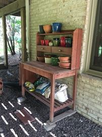 REDWOOD PLANT STAND