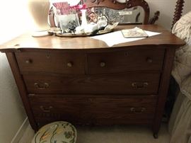 antiqueoakdresser