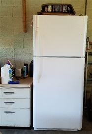 Fridge Freezer Combo with ice maker by Kenmore 