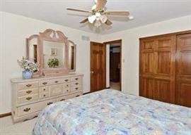 Thomasville Style Dresser with Mirror