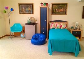 Twin Bedroom Set, Dorm Fridge, Bean Bag & More (Perfect For Back-To-School!)