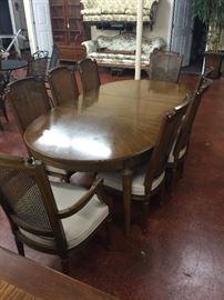 Henradon dining table with 8 chairs