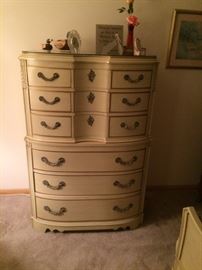 WOW! WHAT A BEAUTY MATCHING 1960'S FRENCH PROVINCIAL BEDROOM TALL DRESSER (EXCELLENT CONDITION)