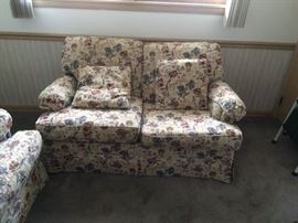 MATCHING TAPESTRY SETTEE SOFA