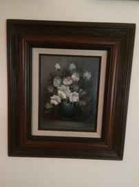 NICE VINTAGE FLOWER ARRANGEMENT OIL PAINTING SIGNED. 