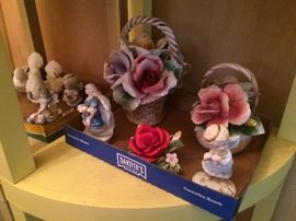 LOVELY CAPO-DI-MONTE FLOWER BASKETS AND ASSORTED FINE CHINA FIGURINE COLLECTIBLES