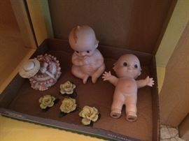 ASSORTED VINTAGE CHINA COLLECTIBLE FIGURINES AND FLORAL PIECES