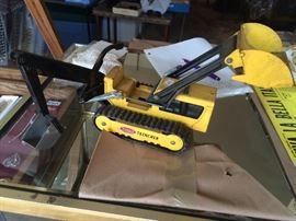 VINTAGE TONKA TRENCHER