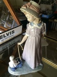 LLADRO GIRL W/ DOLL AND WAGON (1978)