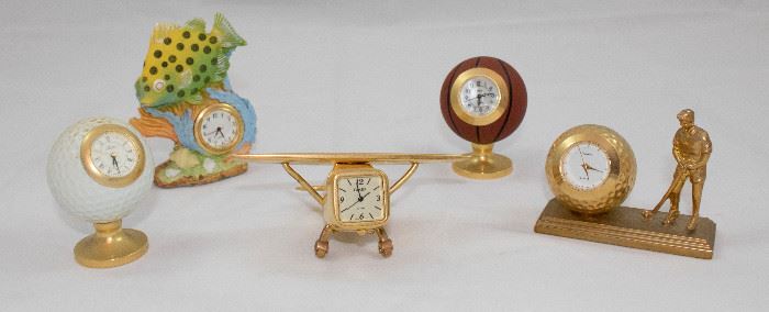 Collection of desk clock Bulova 