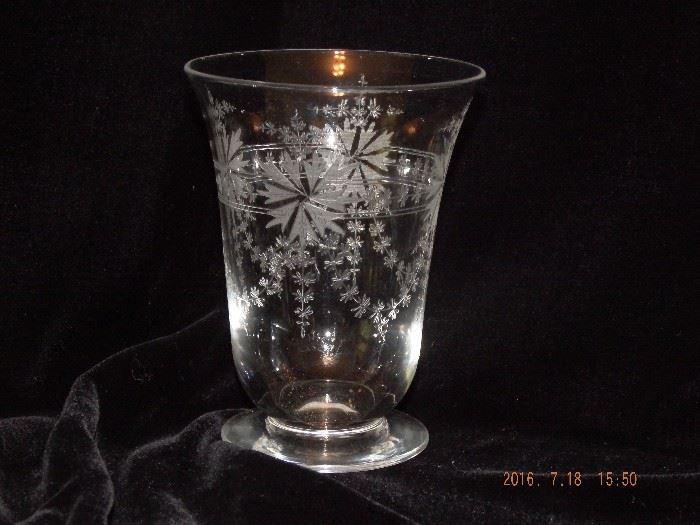 Stuart of England Crystal vase $ 5.00