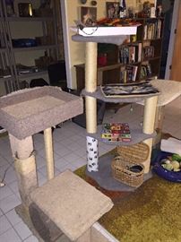 CAT TREES AND PLAY HOUSES