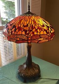 Tiffany style Dragonfly Lamp 
