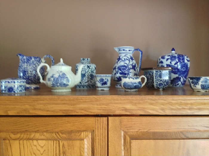 Sponge ware pitcher, Chelsea Works, Staffordshire, England. Seymour Mann Fine Porcelain pitcher, Robinson Design Tea pot, 1790 Avon Scene, Palissy, England small bowl and pitcher, ginger jars.