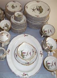 Limoges "Sceaux" has 8 place setting plus serving