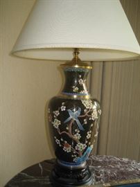 Decorative cloisoine lamp