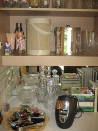 Barware and wine cooler