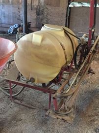 Tractor sprayer