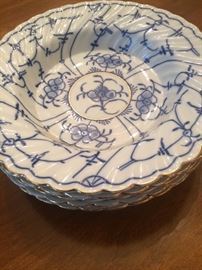 Beautiful blue & white bowls with gold scalloped edges