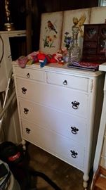 Vintage 5-Drawer Dresser with casters