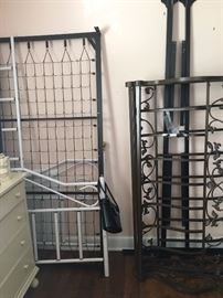 Day bed and iron sleigh style bed