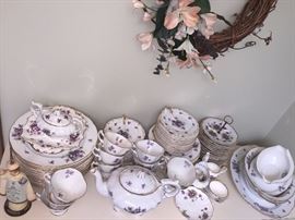 ROSSETTI FINE CHINA-SPRING VIOLETS