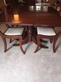 LACQUER DINNING ROOM TABLE WITH 6 CHAIRS