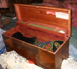 Lane Cedar Chest