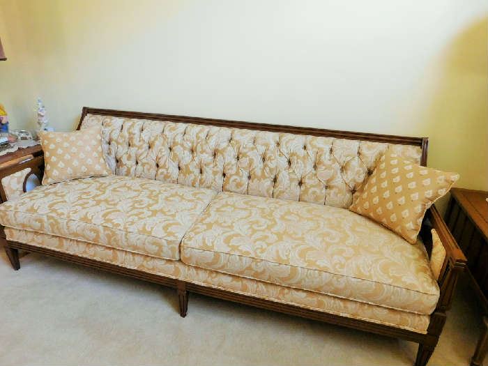 Mid Century Sofa in Chesterfield style