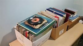 VINTAGE RECORDS AND 45'S