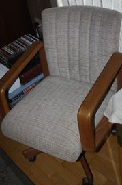 4 YES ~ FOUR SWIVEL CHAIRS