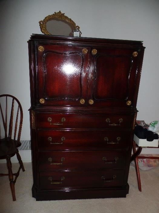 Vanleigh New York - Fine Furniture Vintage-Dresser