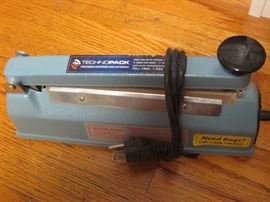 Technopack packing device