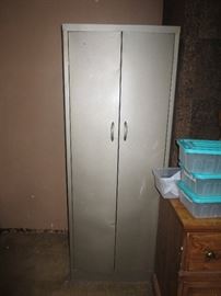 Metal closet