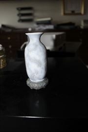 Llladro vase( Little Jug Rose)