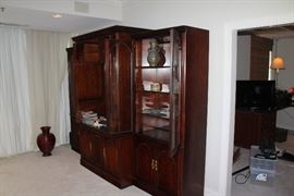 Drexel Heritage 3 piece lighted cabinet.