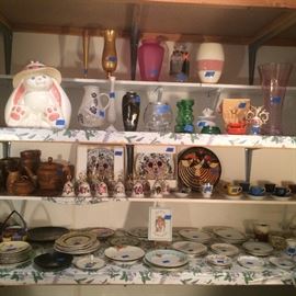 misc. plates, vases, etc.