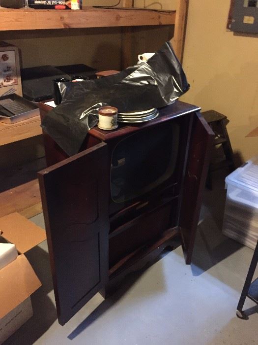 vintage tv cabinet
