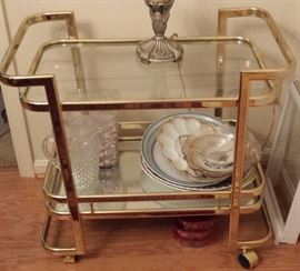 Glass serving cart