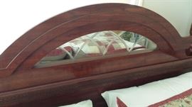 Four post bed, queen size