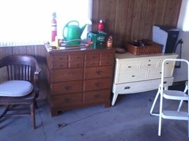 LANE HOPE CHEST, BANKERS CHAIR
