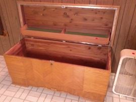LANE CEDAR CHEST