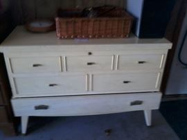 LANE HOPE CHEST 