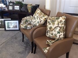 Pillows, matching curtains