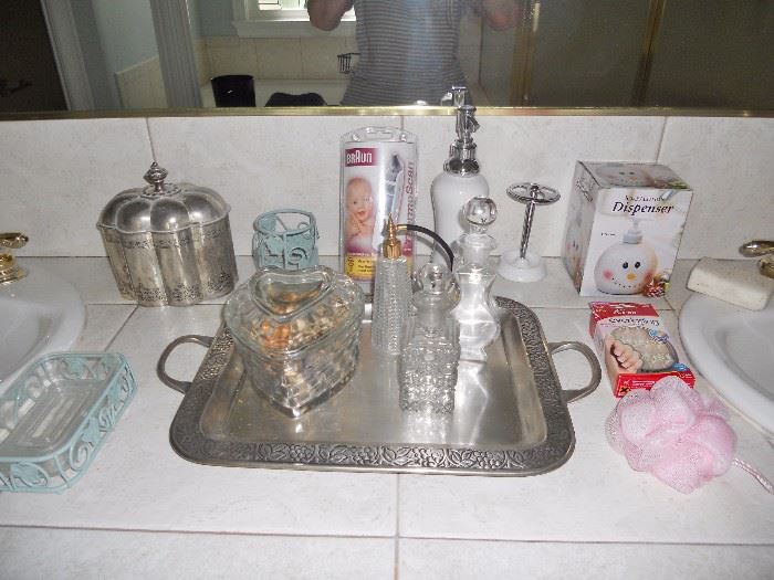 Bathroom vanity items