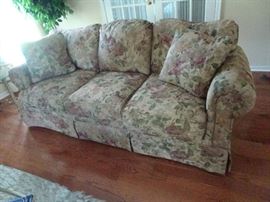 Broyhill Sofa 84"L X 36"W X 32"H