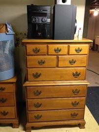 Maple chest