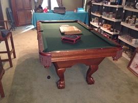 Brunswick Brookstone Pool table